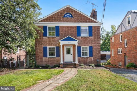 8511 FLOWER AVENUE TAKOMA PARK MD 20912