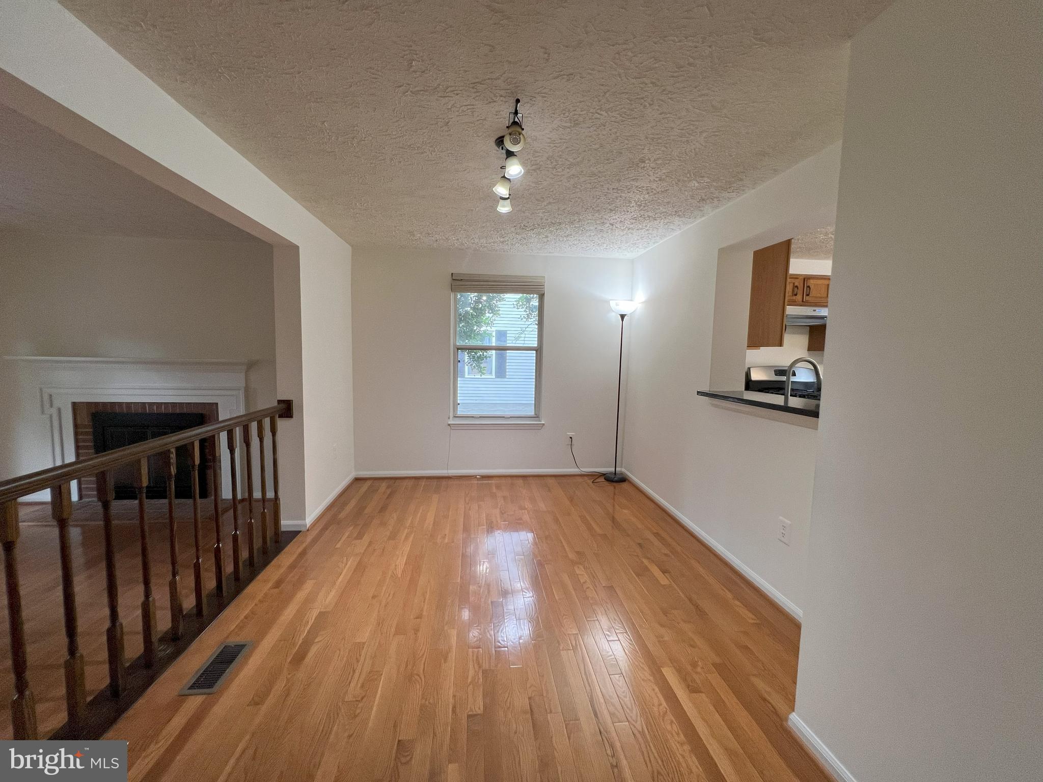 DUFIEF MILL ESTATES - Residential Lease