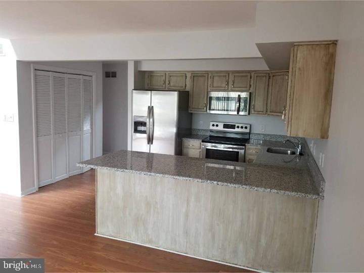 TIMBER MILL - Residential Lease