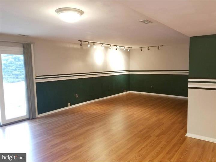 TIMBER MILL - Residential Lease