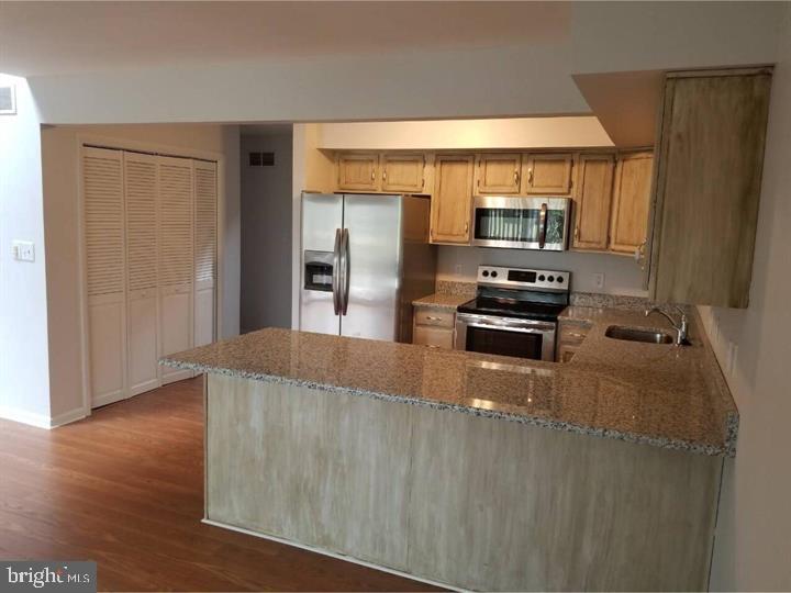 TIMBER MILL - Residential Lease