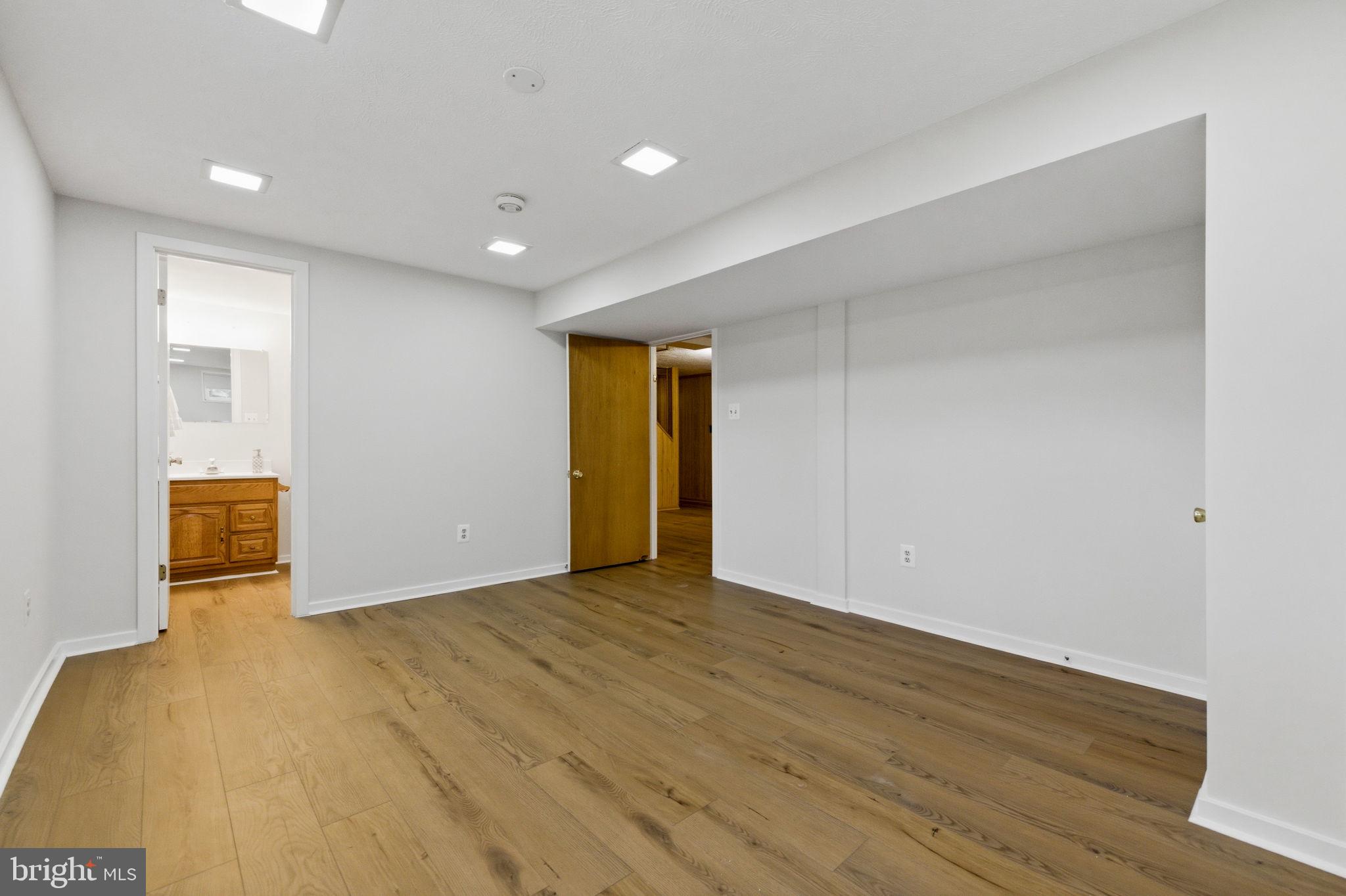 NORTH SPRINGFIELD PARK - Residential