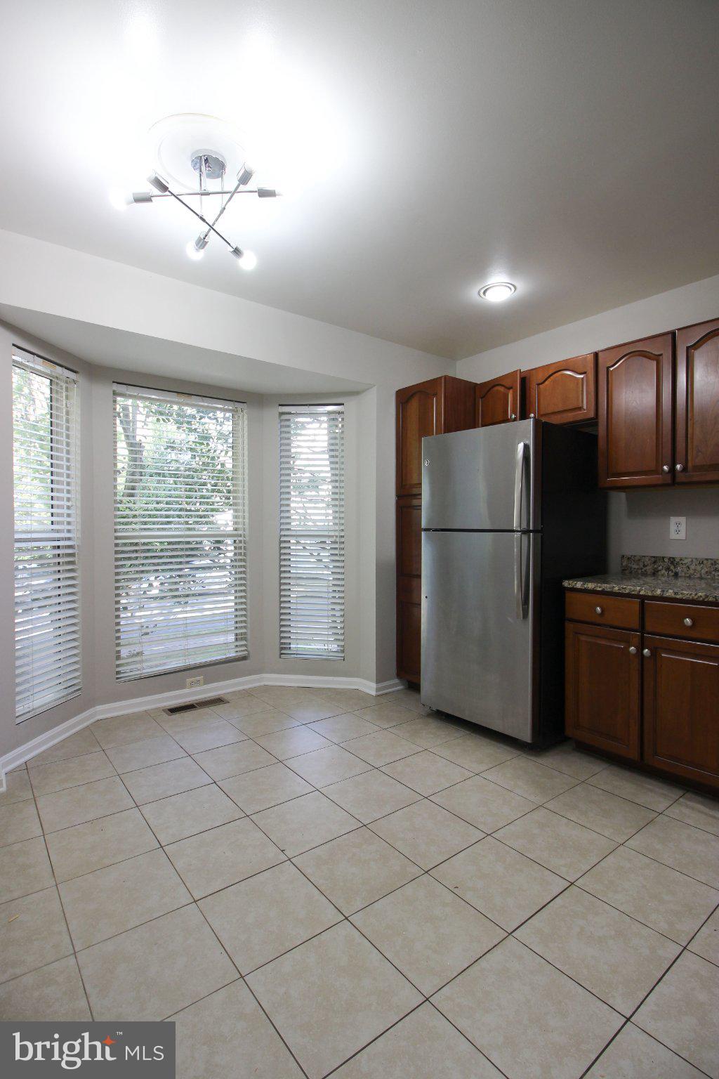 12058 EDGEMERE CIRCLE