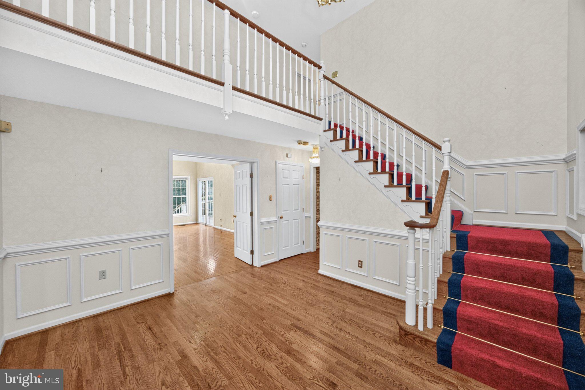 375 COUNTRY LANE