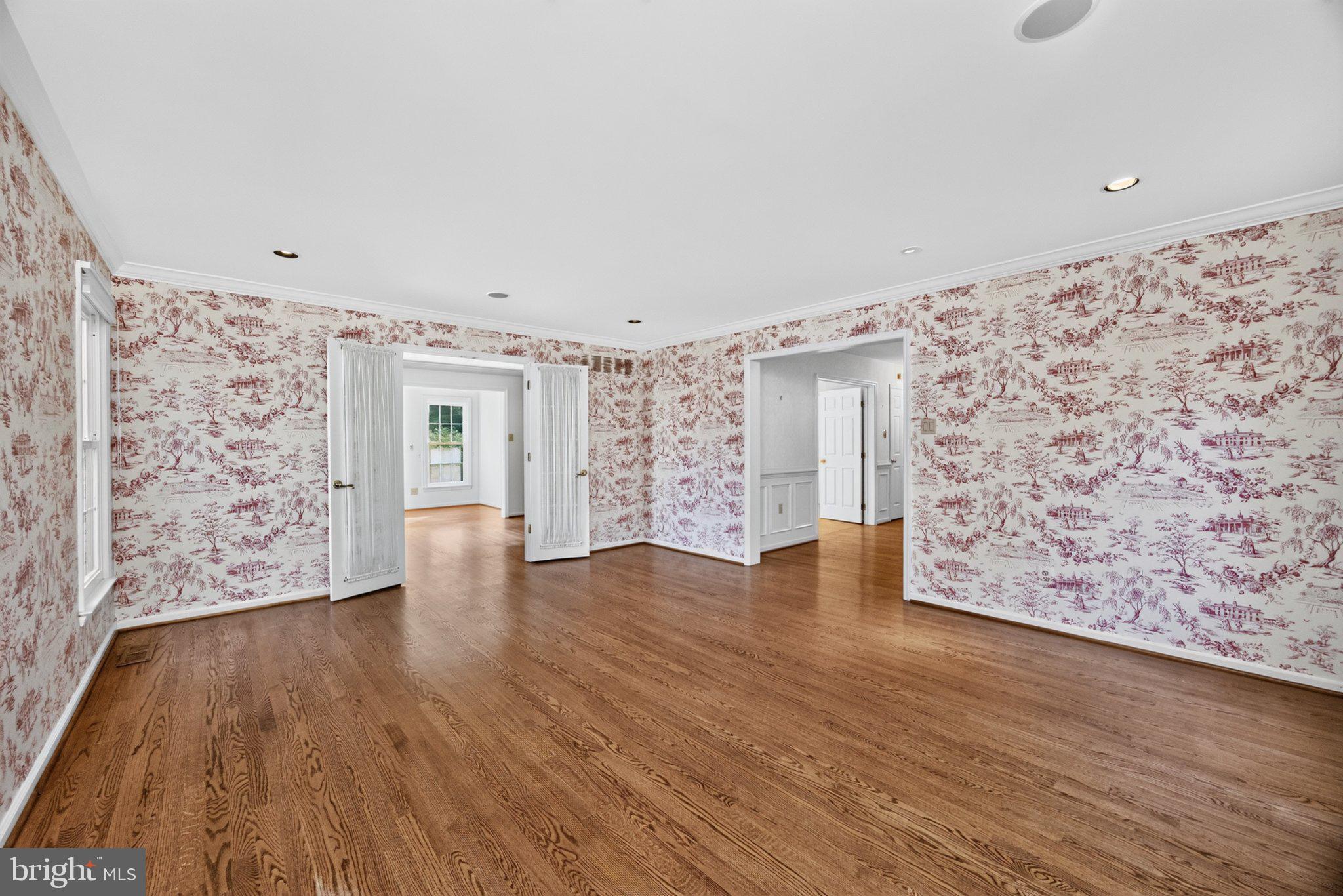 375 COUNTRY LANE