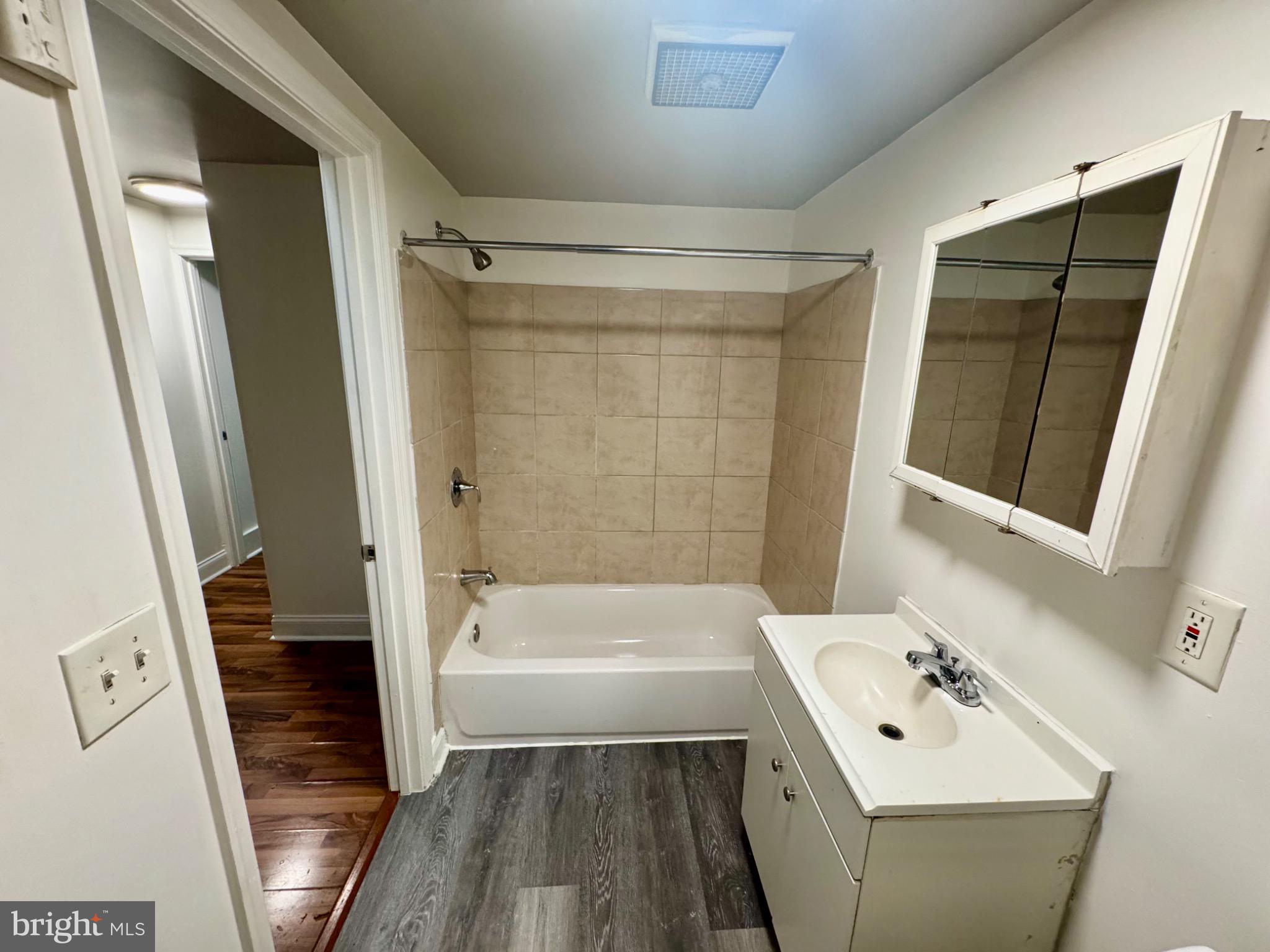 MOSHER - Residential