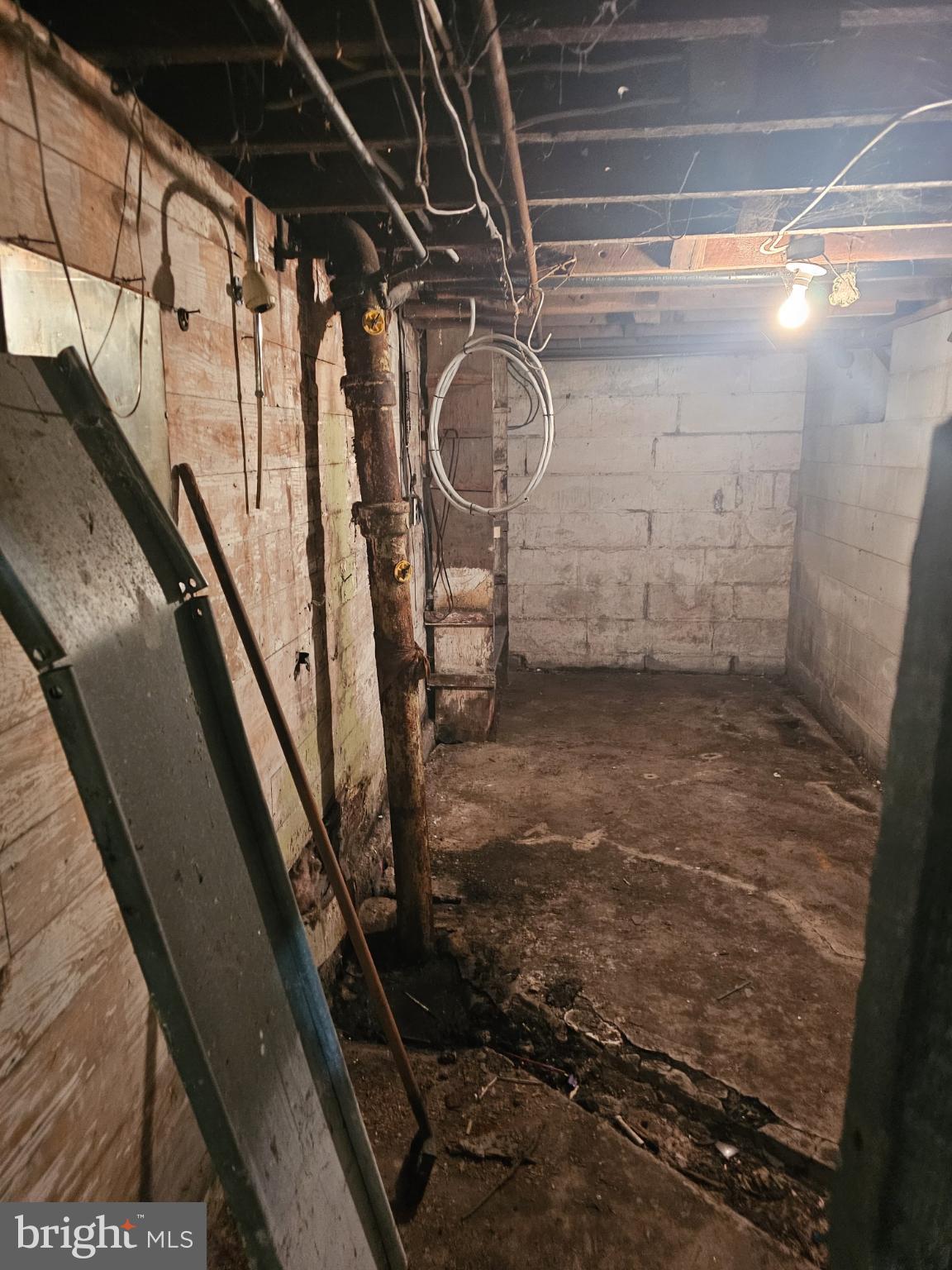 NONE AVAILABEL - Residential