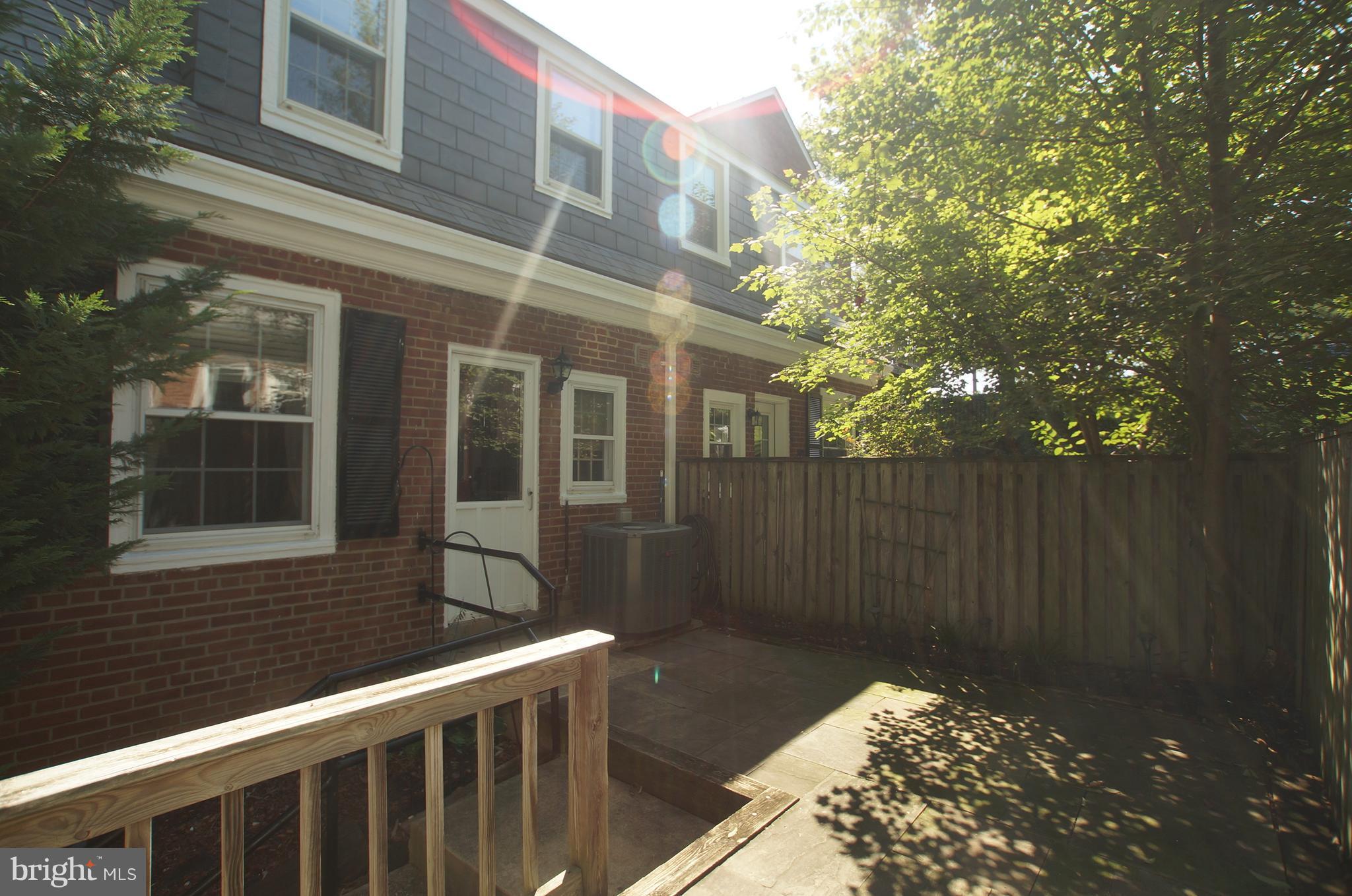 FAIRLINGTON - Residential Lease