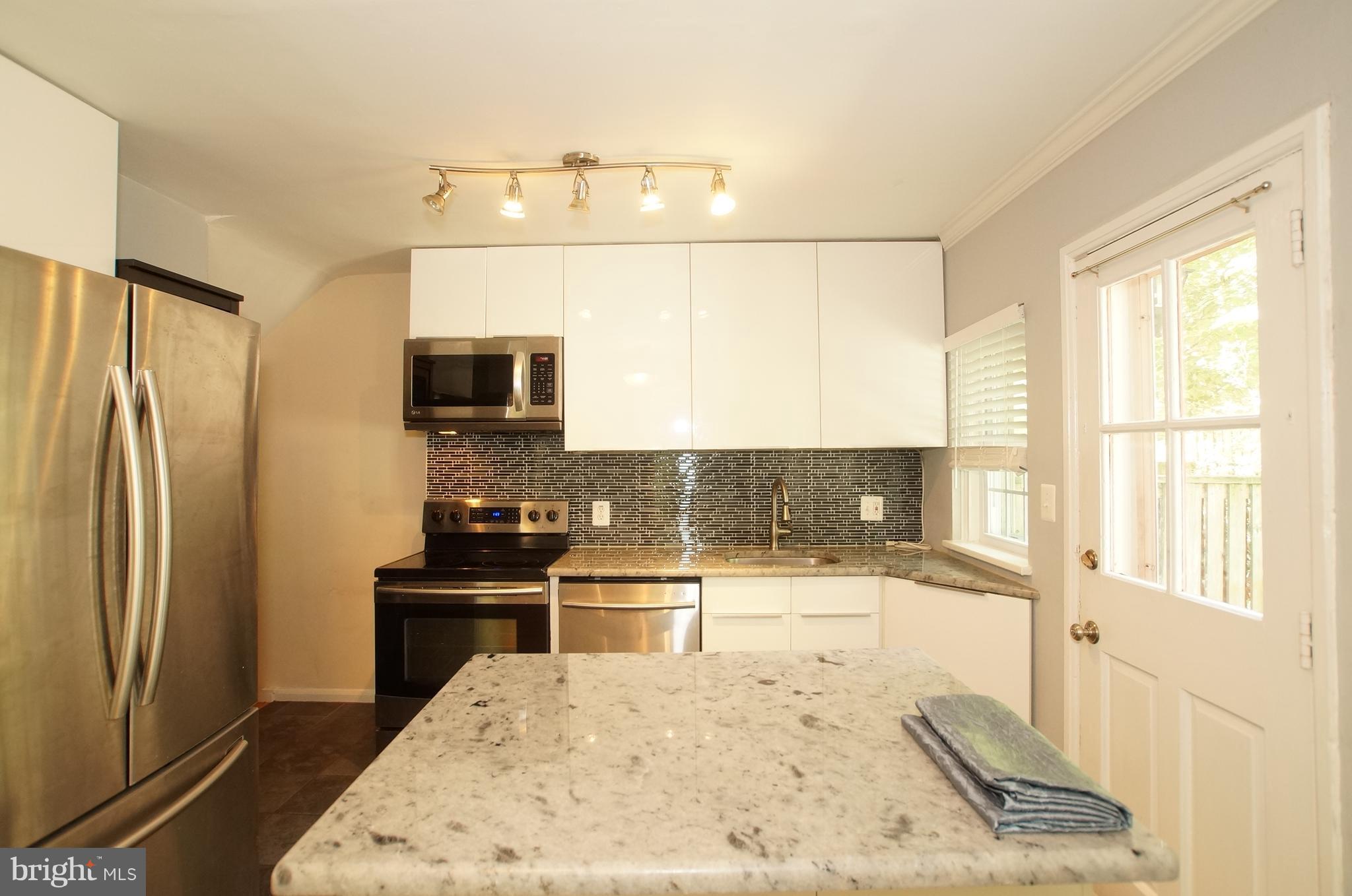 FAIRLINGTON - Residential Lease