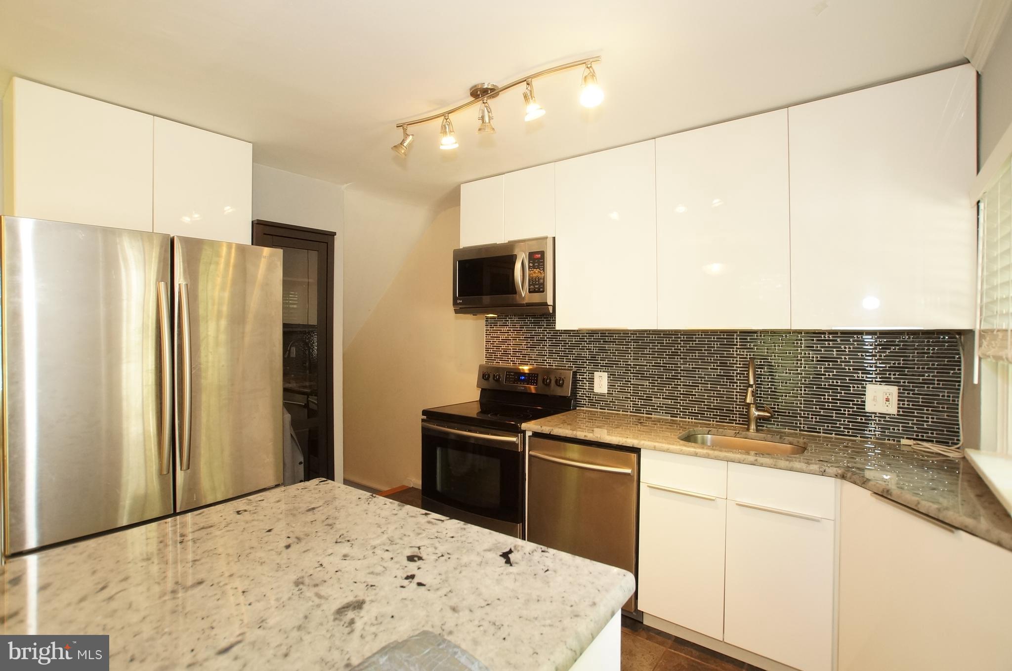 FAIRLINGTON - Residential Lease