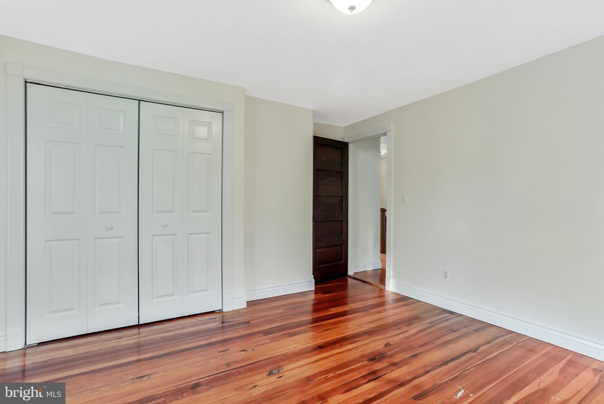 WEYERS CAVE - Residential