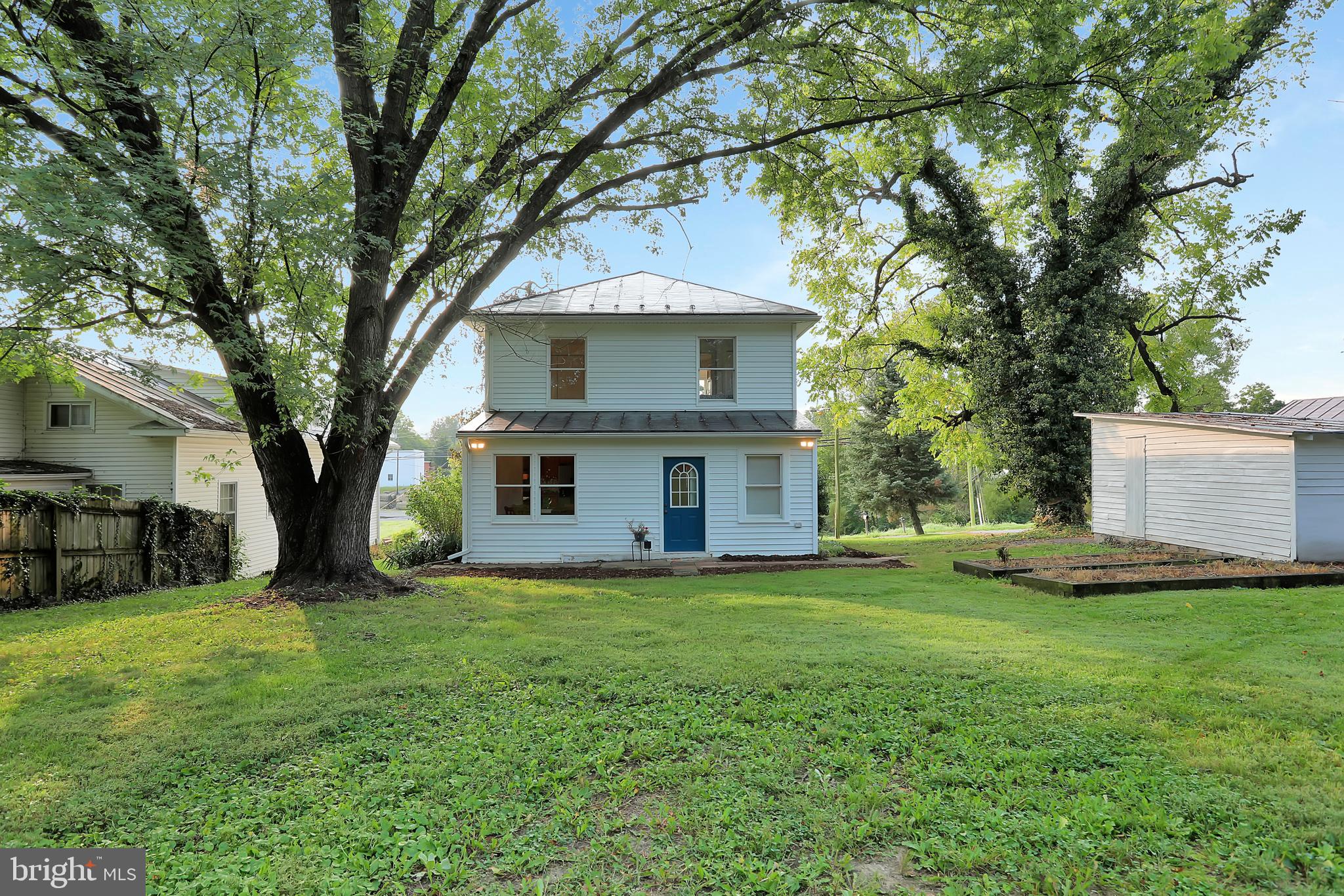WEYERS CAVE - Residential