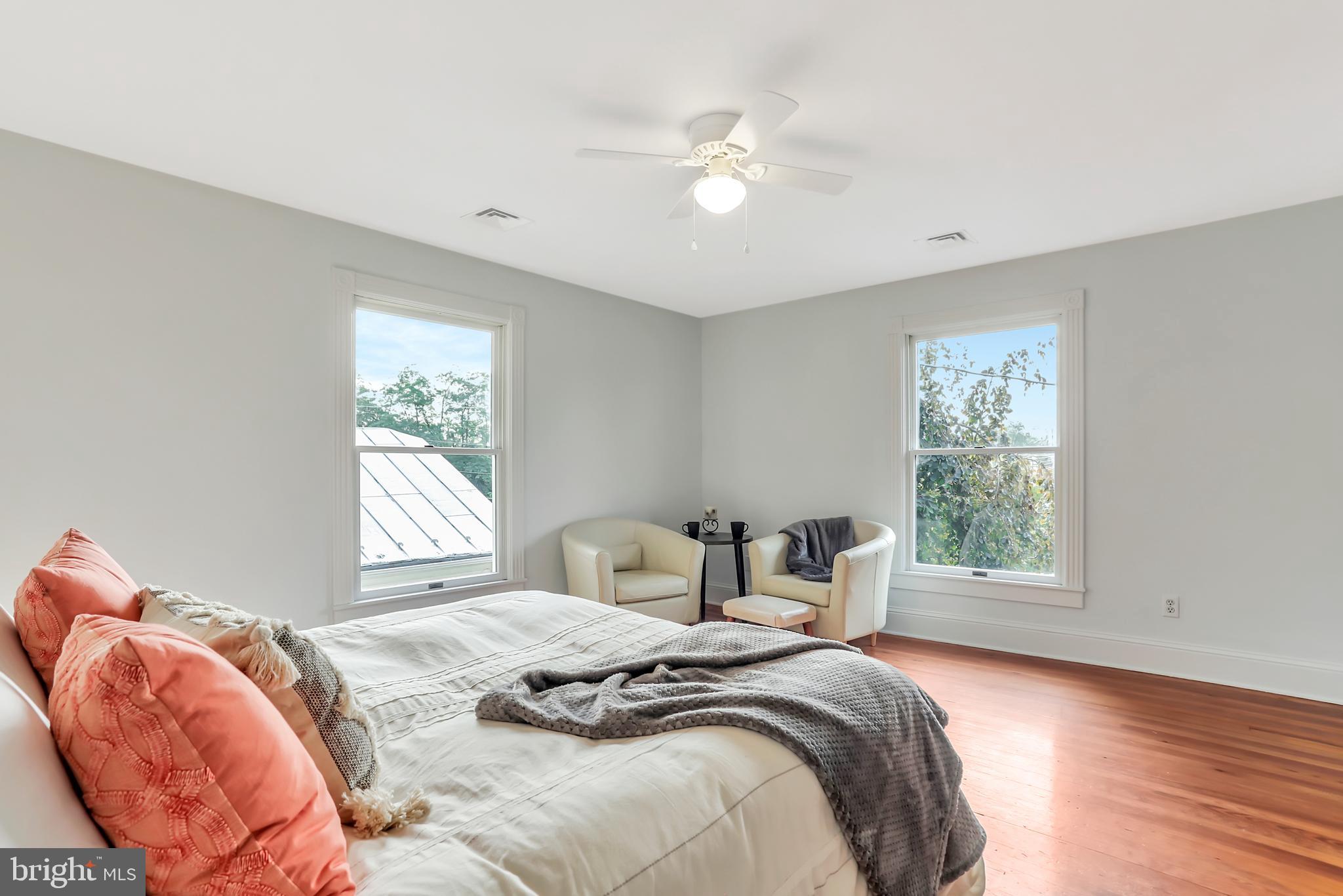 WEYERS CAVE - Residential