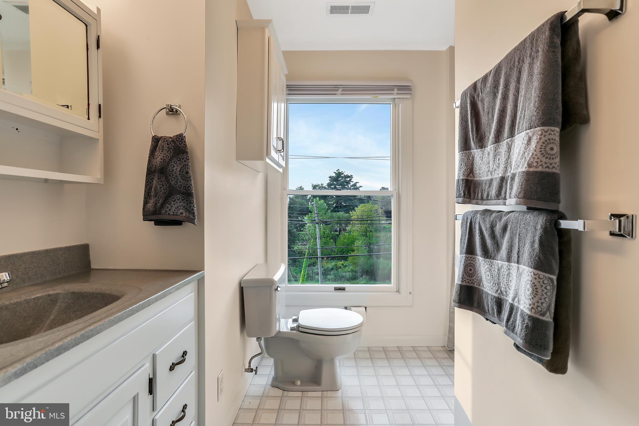 WEYERS CAVE - Residential