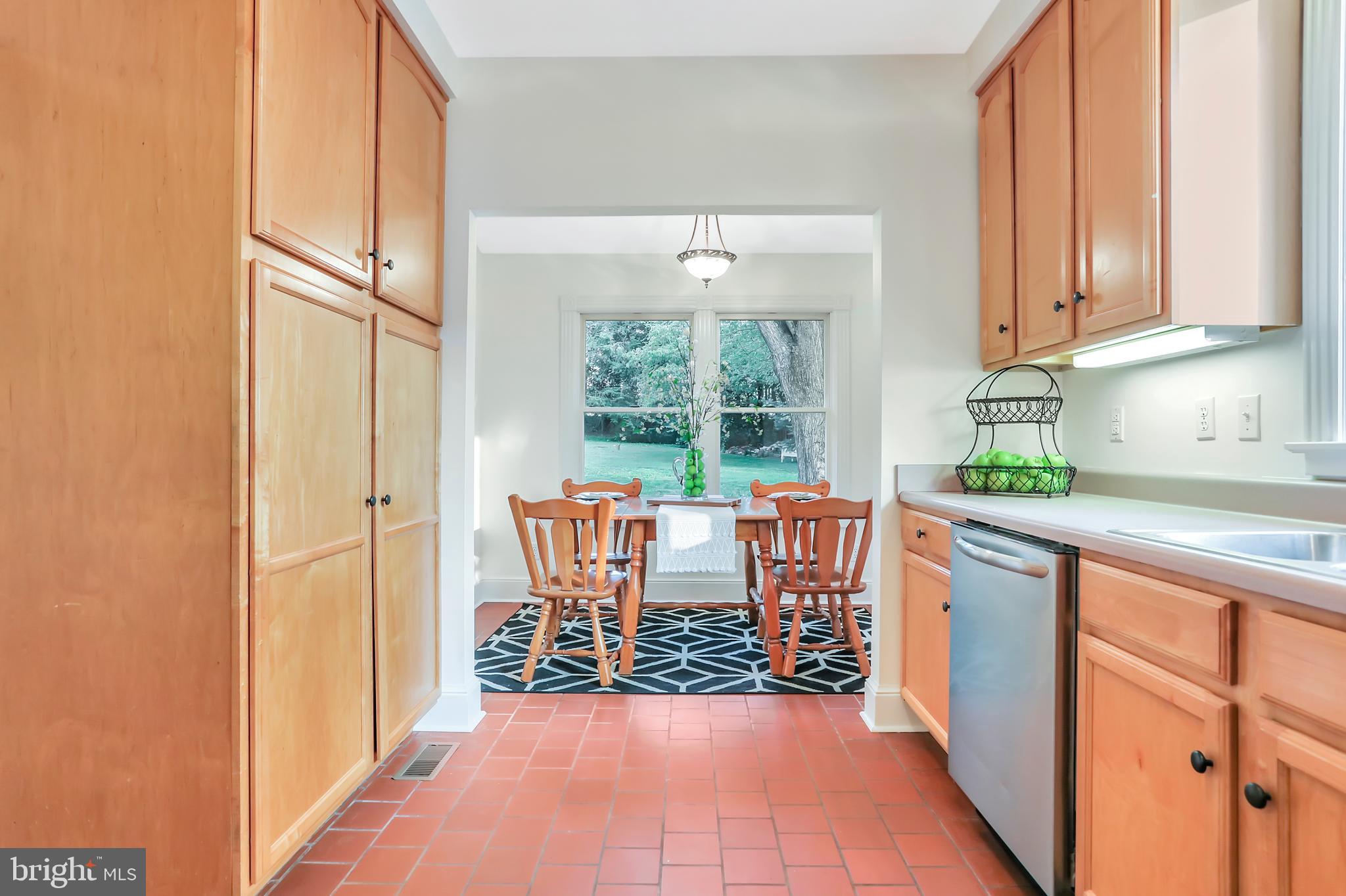 WEYERS CAVE - Residential