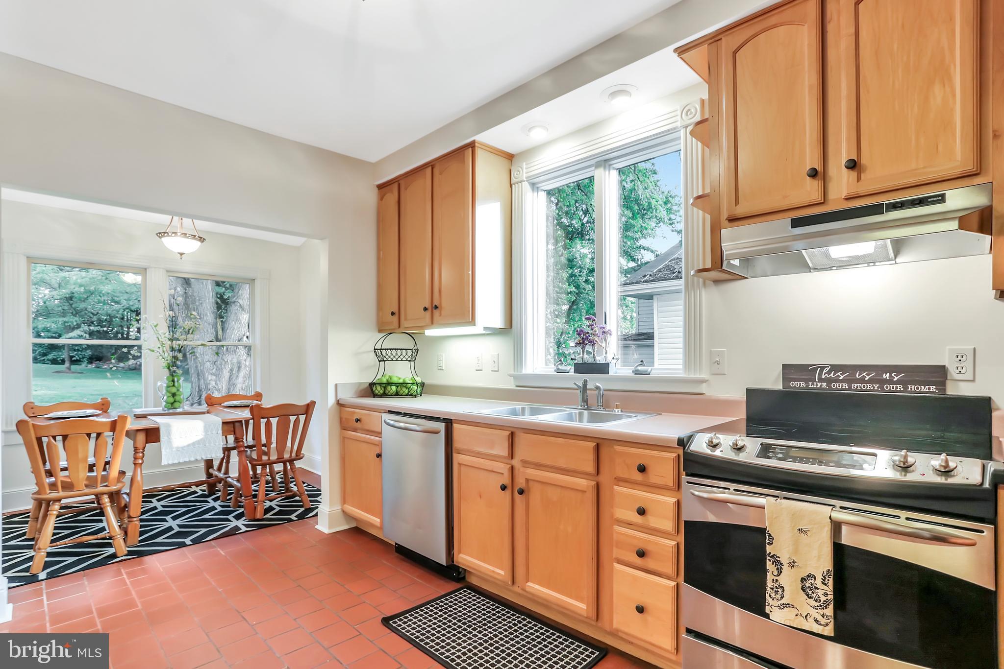 WEYERS CAVE - Residential