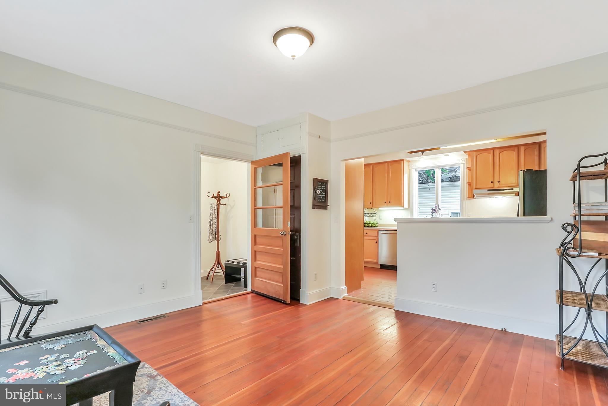 WEYERS CAVE - Residential