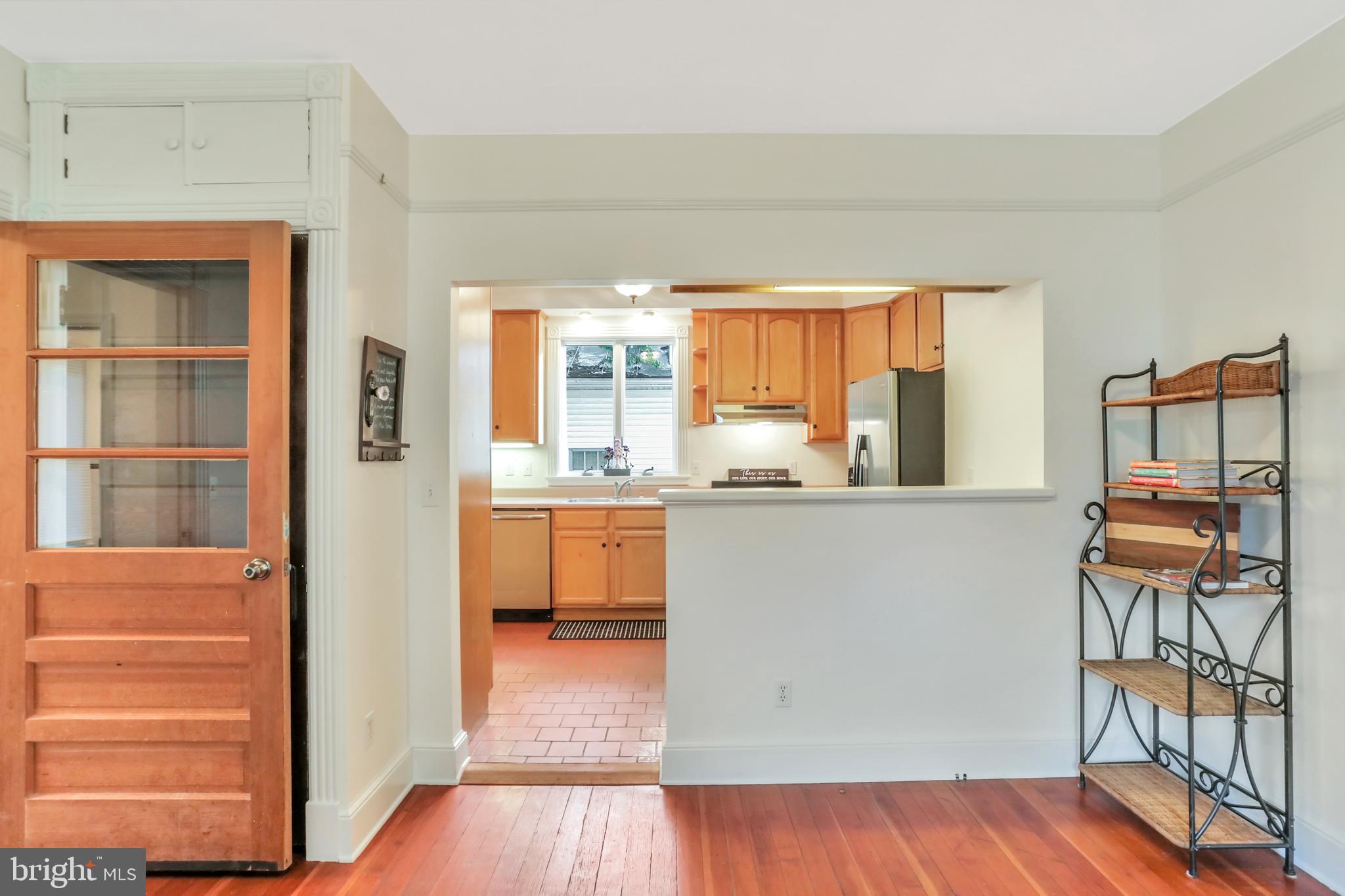 WEYERS CAVE - Residential