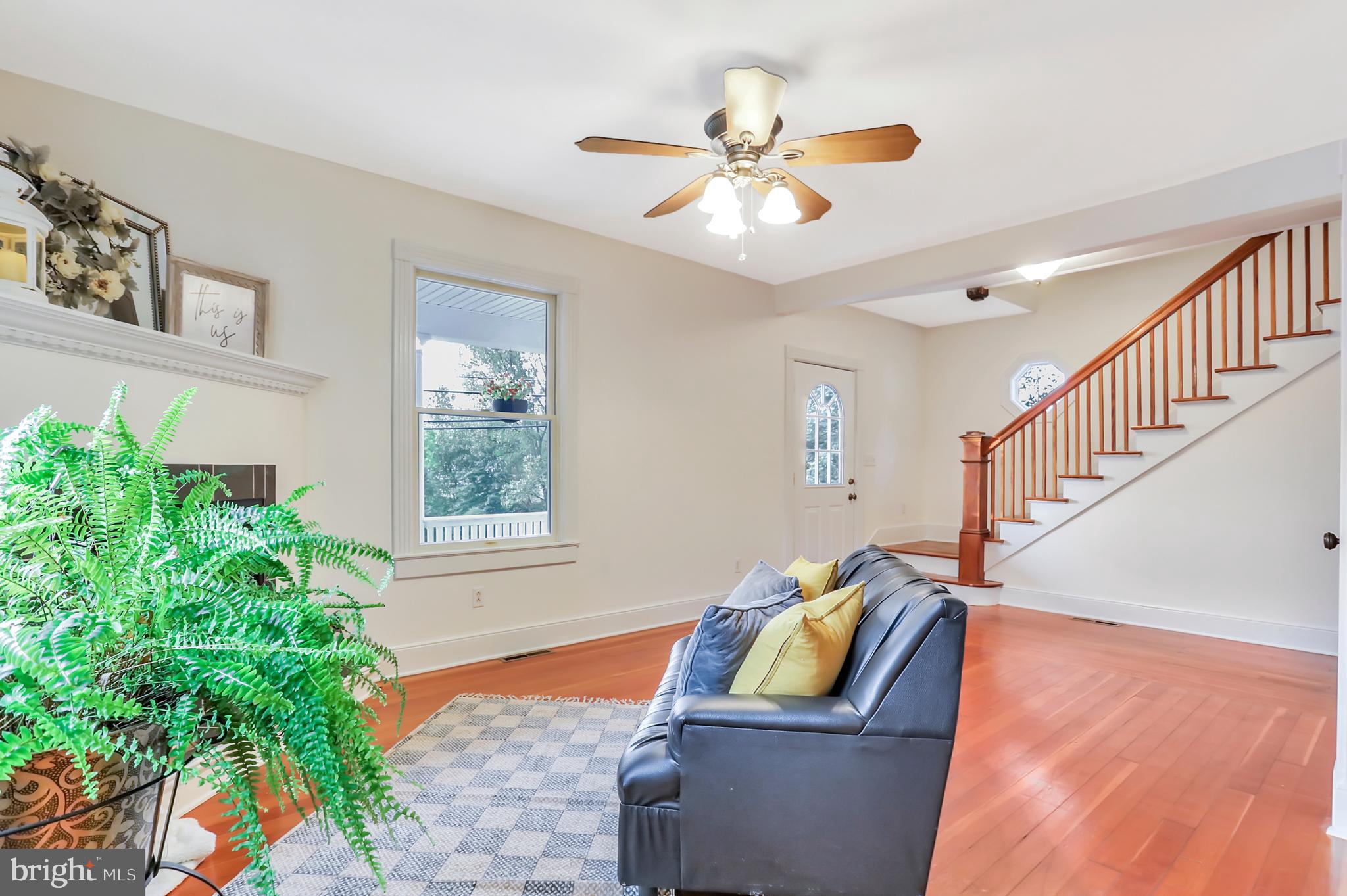 WEYERS CAVE - Residential