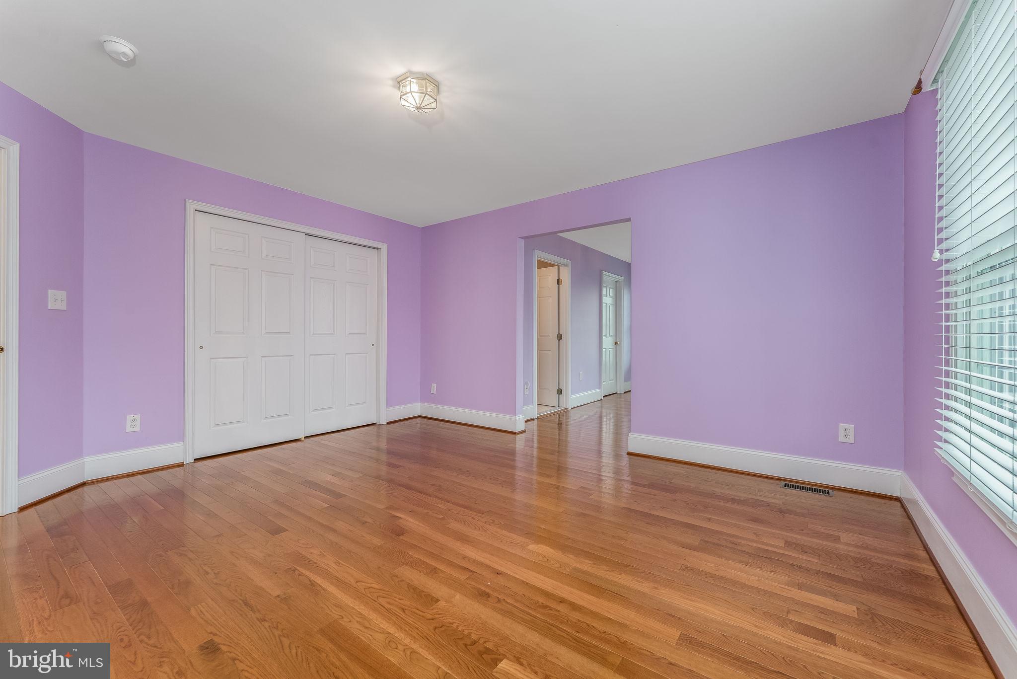 UPPER MOUNTAIN ESTS - Residential