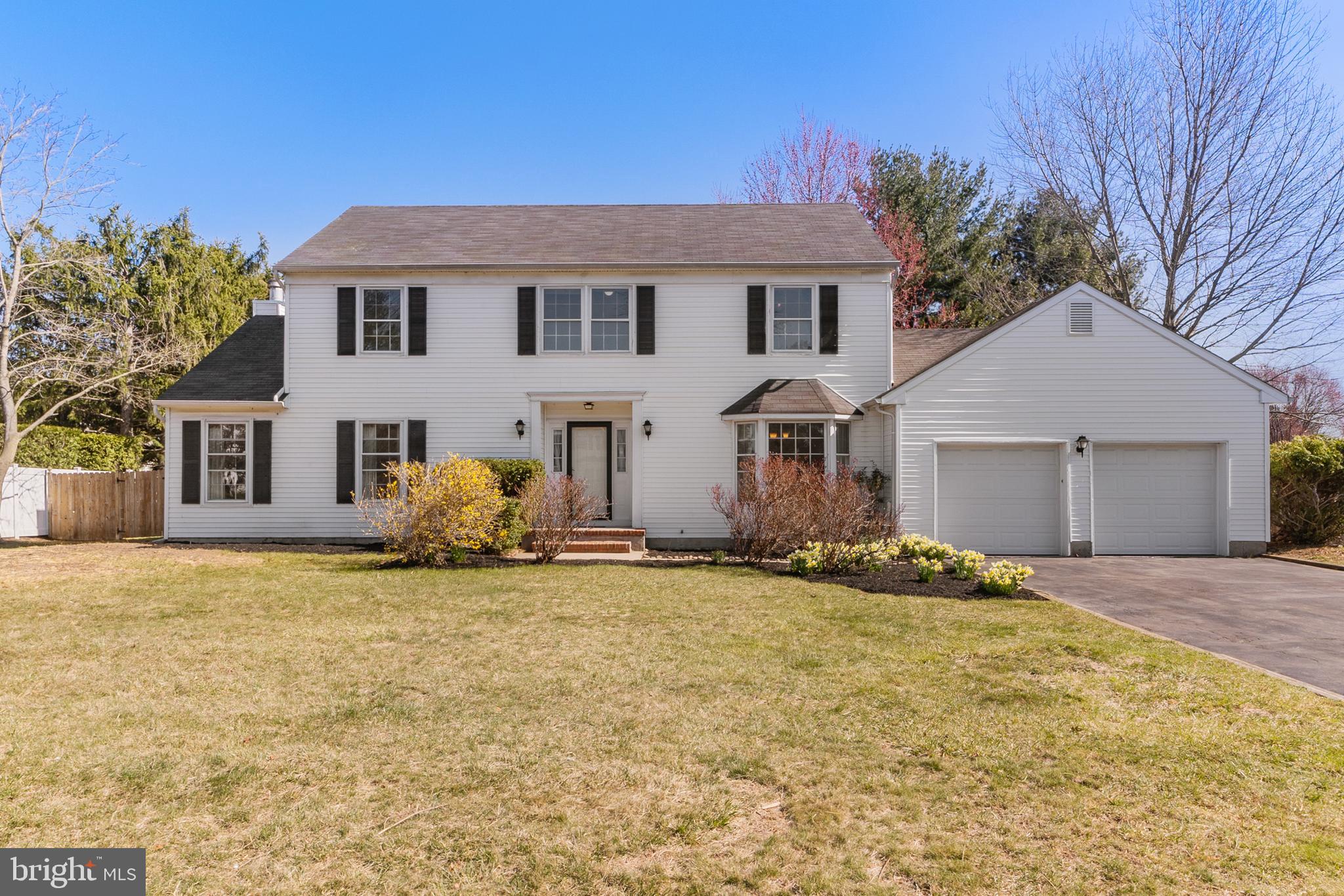 10 DUSTIN DRIVE