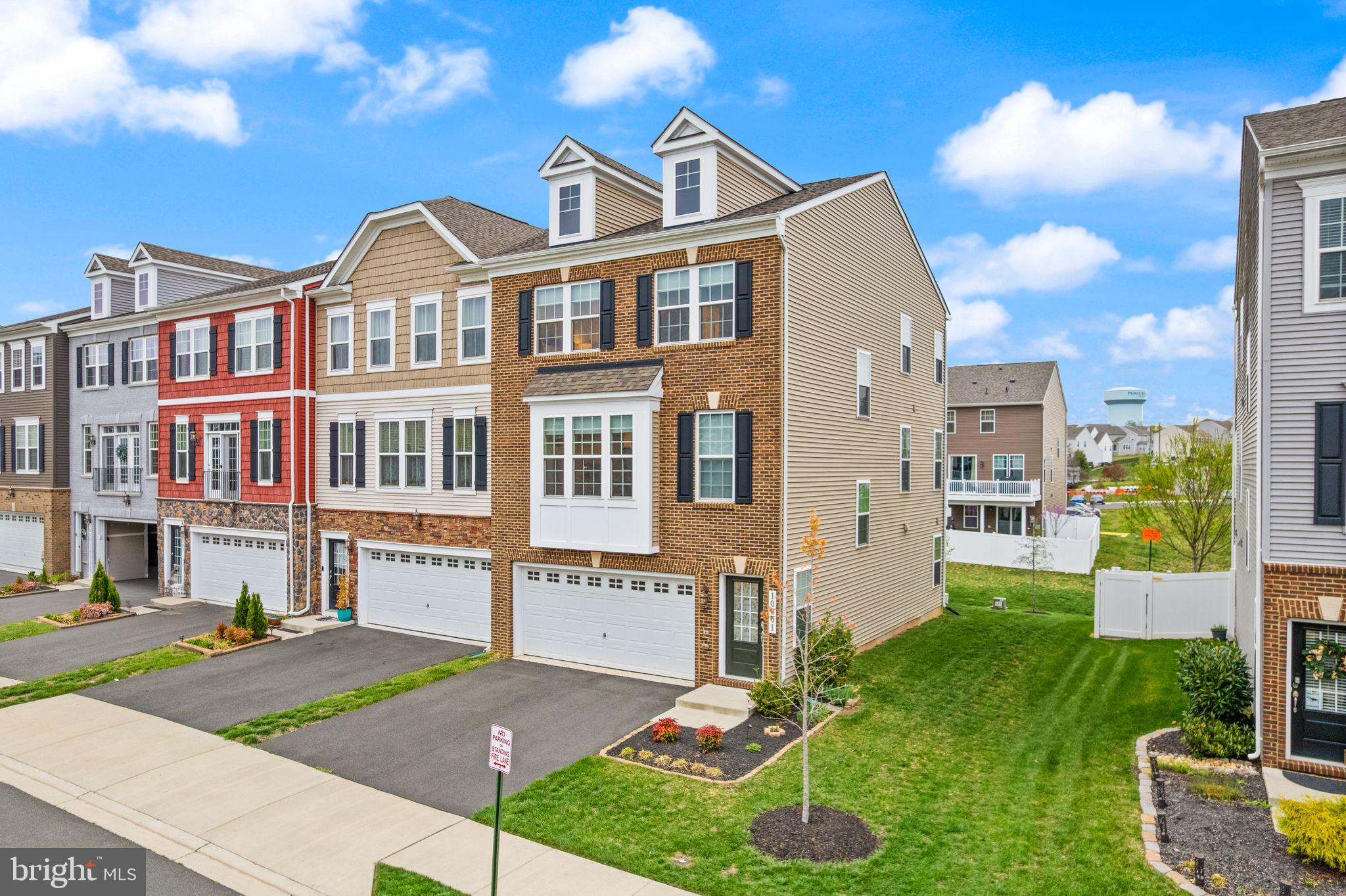 BRADLEY SQUARE - Residential