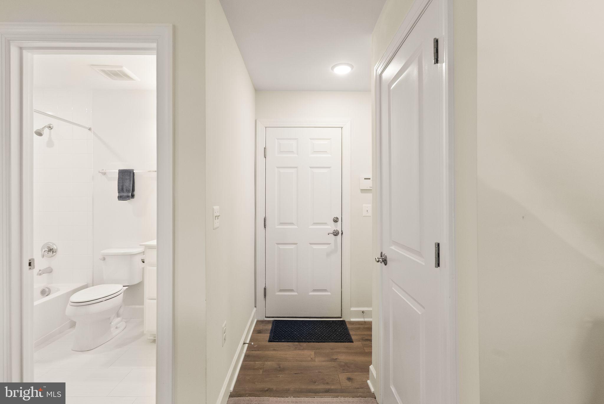 BRADLEY SQUARE - Residential