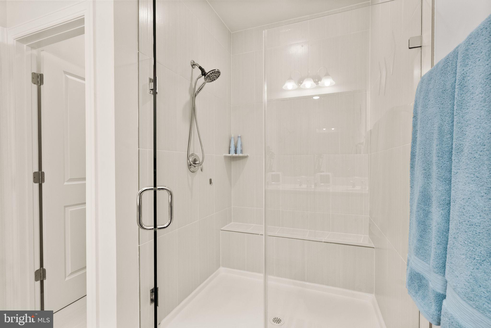 BRADLEY SQUARE - Residential