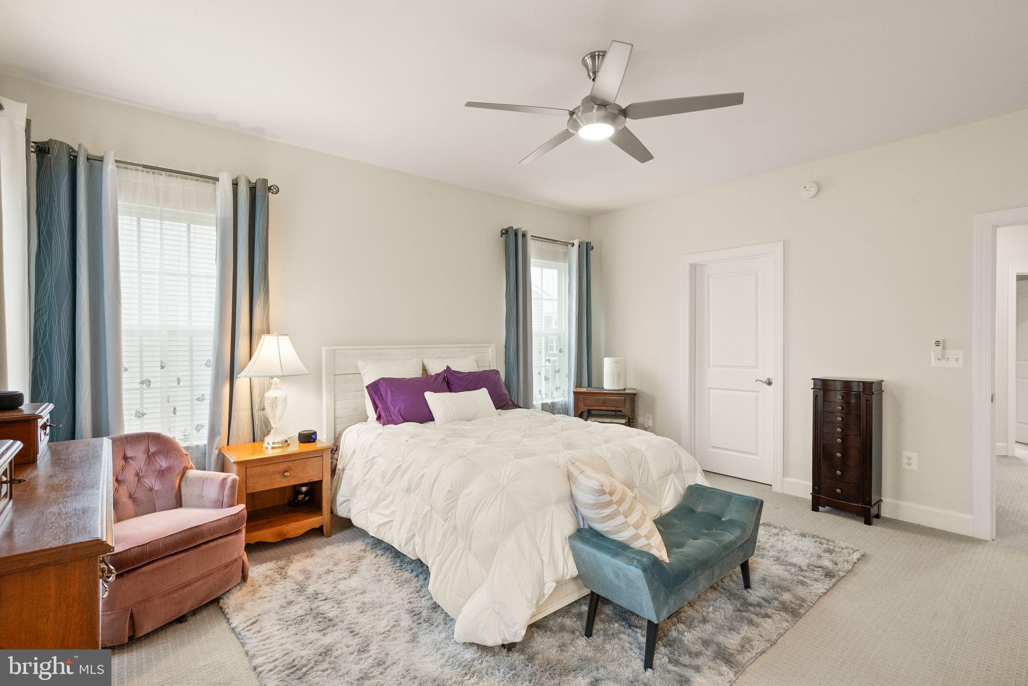 BRADLEY SQUARE - Residential