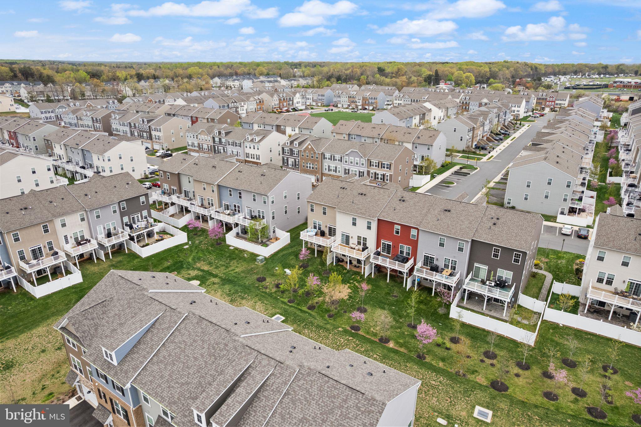 BRADLEY SQUARE - Residential