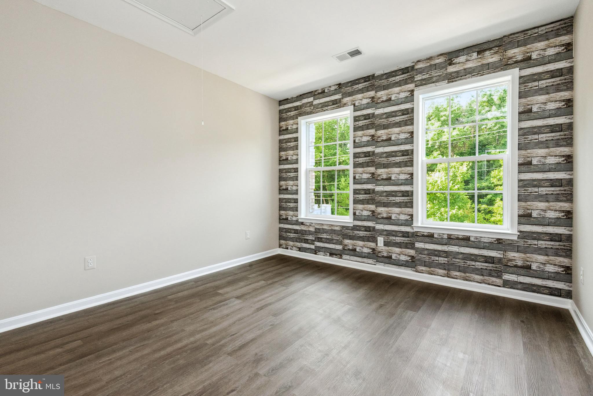 LONGLEAF - Residential