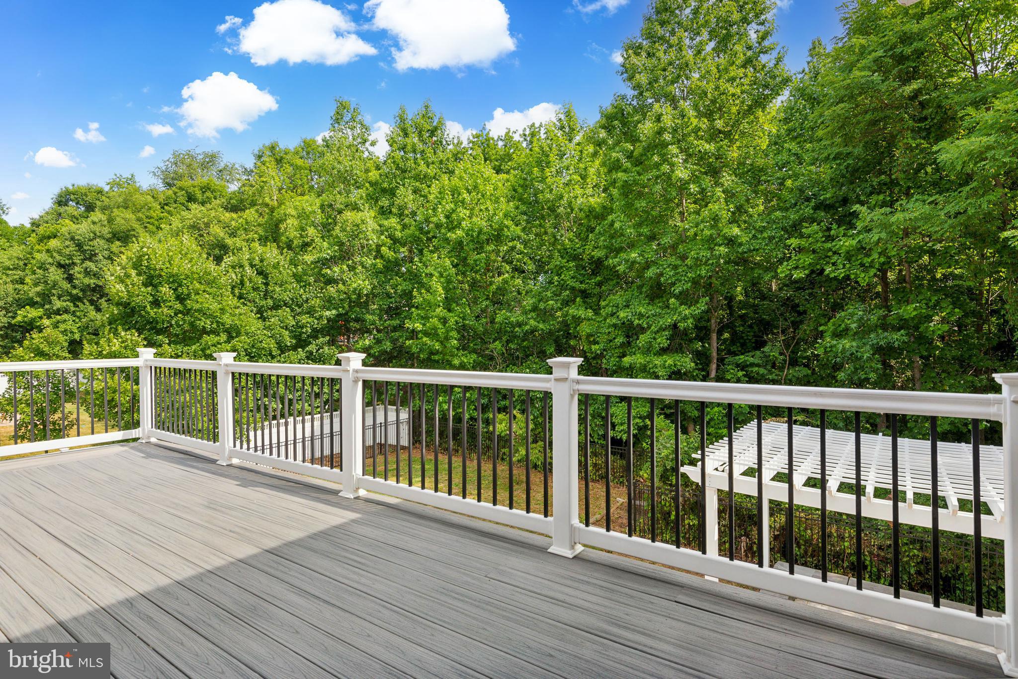 LONGLEAF - Residential