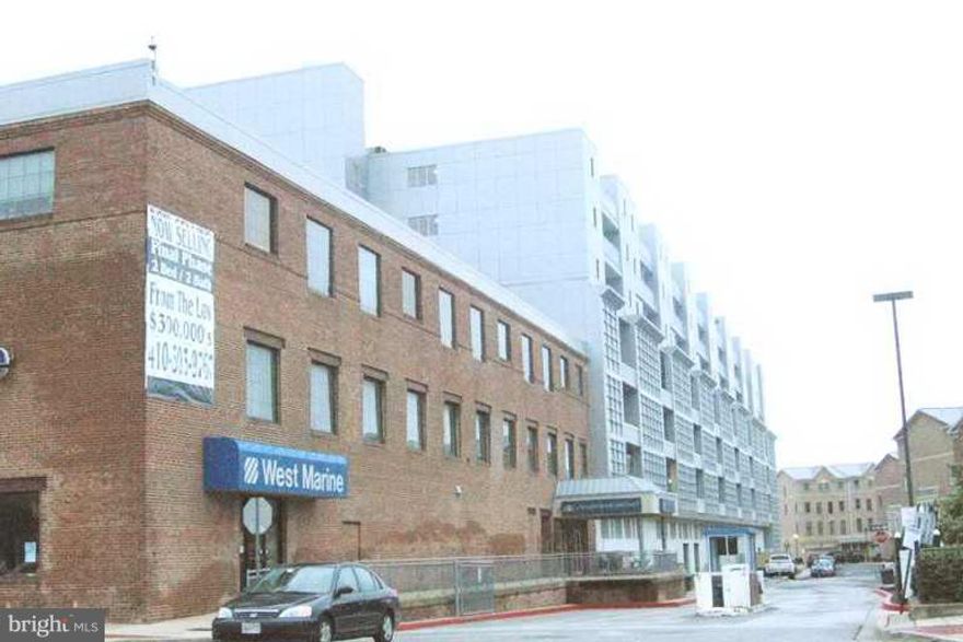 TERRIFIC WATERVIEW CONDO W/BALCONY LOCATED ON 5TH FLOOR FACING WEST IN LIGHTHOUSE POINT.  ENJOY NICE ROOM SIZES, AMPLE CLOSET SPACE, GARAGE PARKING, ALL APPLIANCES, & ROOMY KITCHEN.  UNIT IS IN GREAT SHAPE AND IS MOVE IN CONDITION!  CONVENIENT LOCATION, WALK TO ALL AREA ATTRACTIONS, THE HARBOR IS AT YOUR DOORSTEP.  CLEAN SECURE BUILDING.  MOVE IN FEES, IF ANY TO BE VERIFIED.