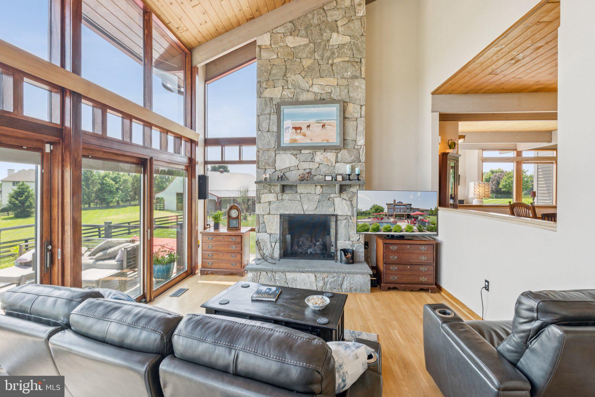 ROSEMONT - Residential