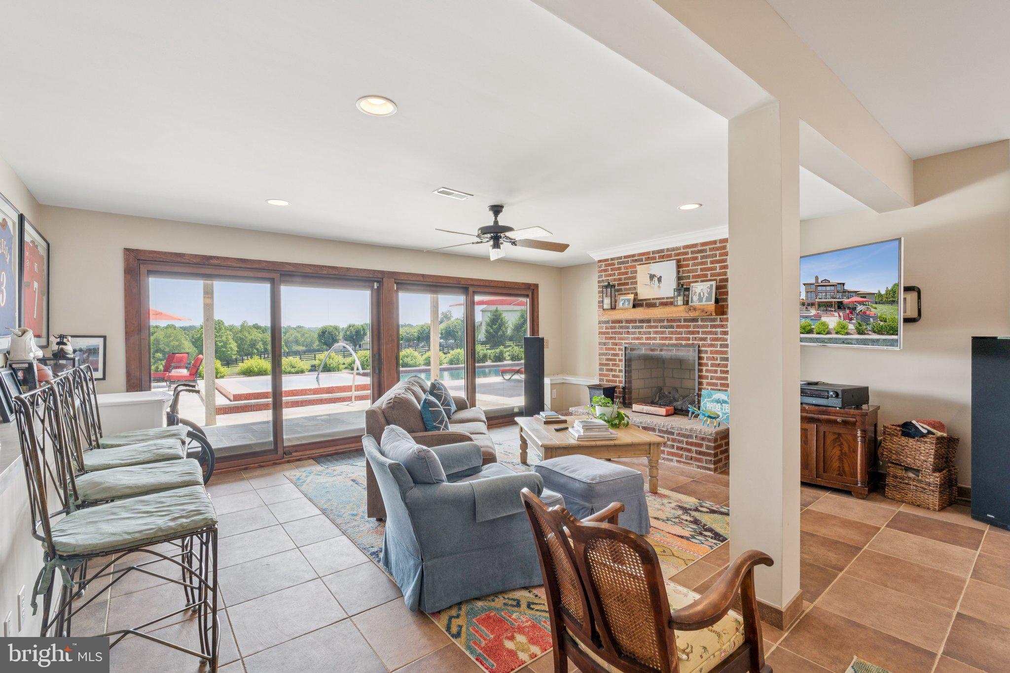 ROSEMONT - Residential