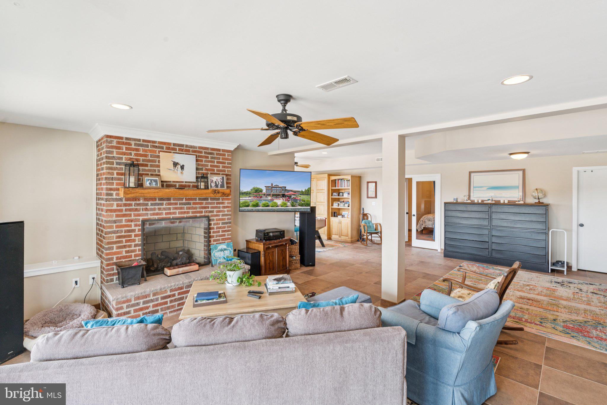 ROSEMONT - Residential