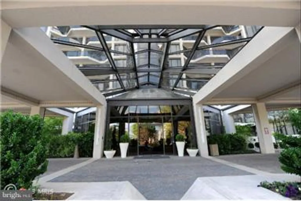 1530 Key Boulevard Unit 411, Arlington, VA 22209