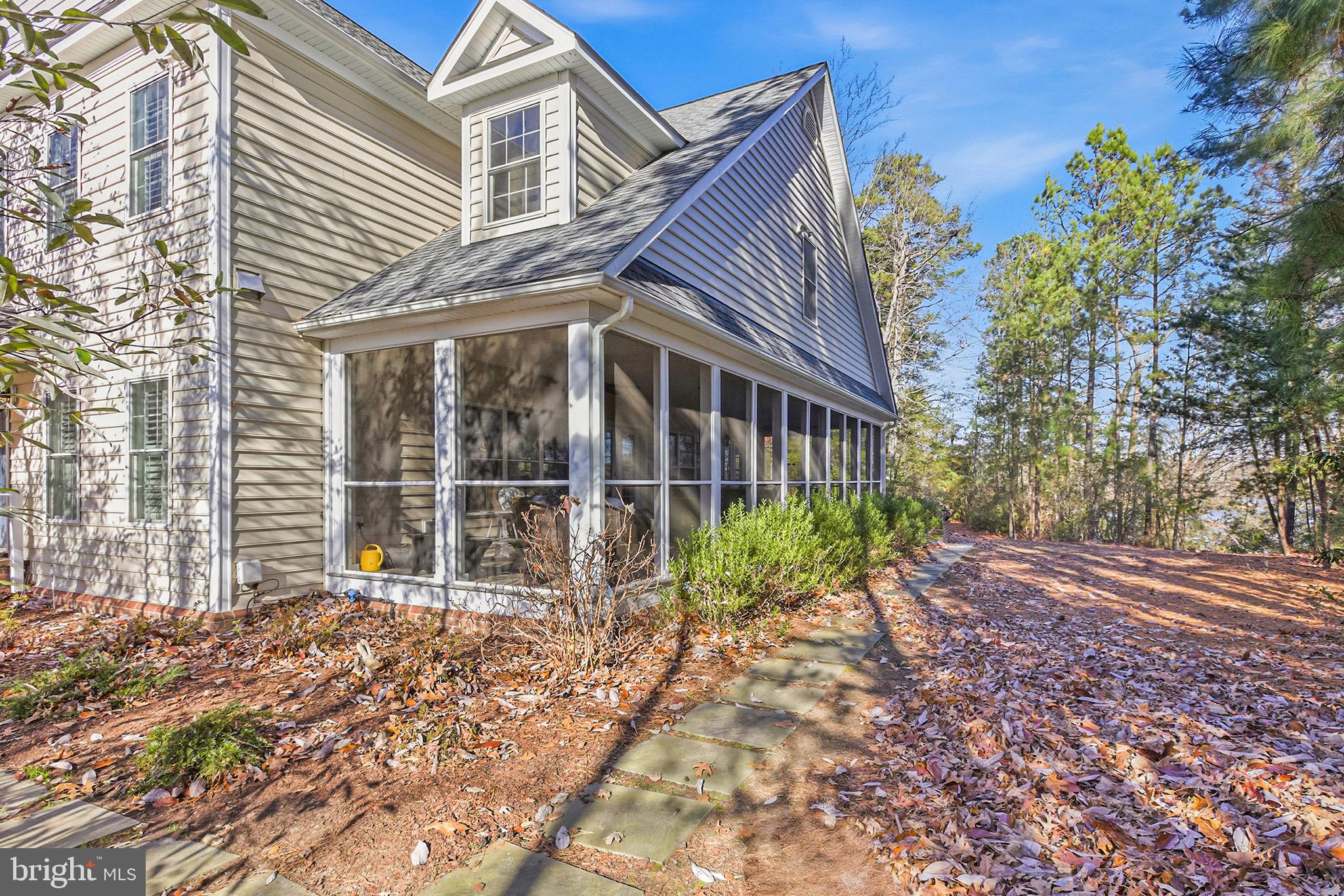 OYSTER SHELL LANDING - Residential