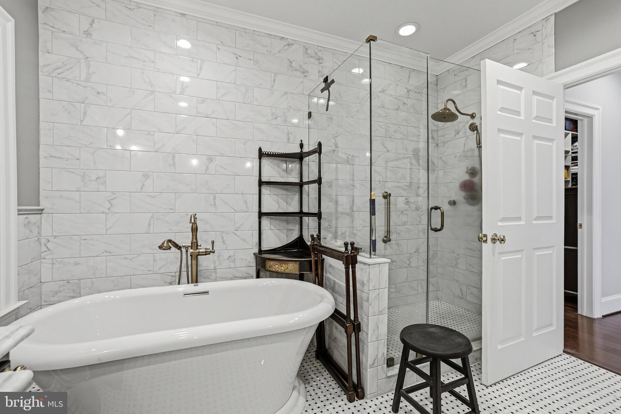 OYSTER SHELL LANDING - Residential