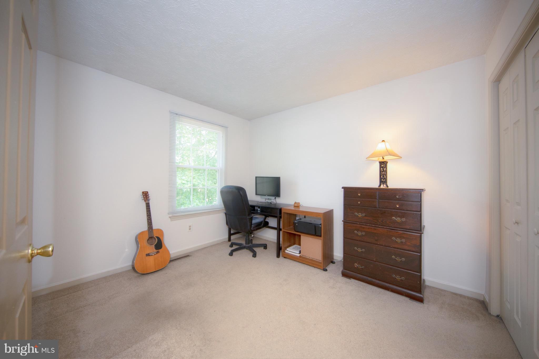 HOWARD MANOR - Residential