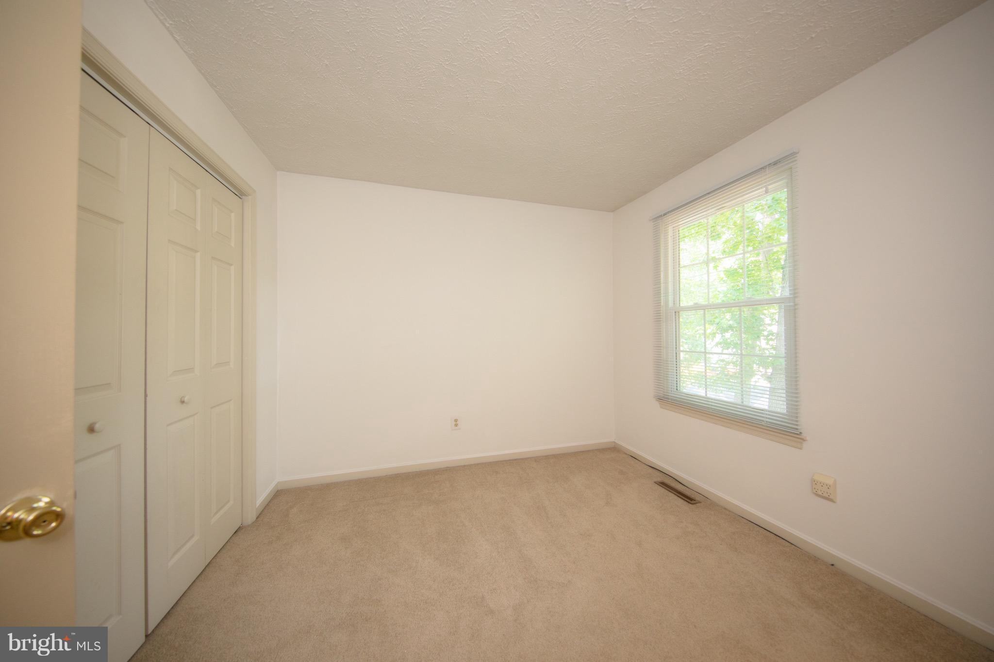 HOWARD MANOR - Residential