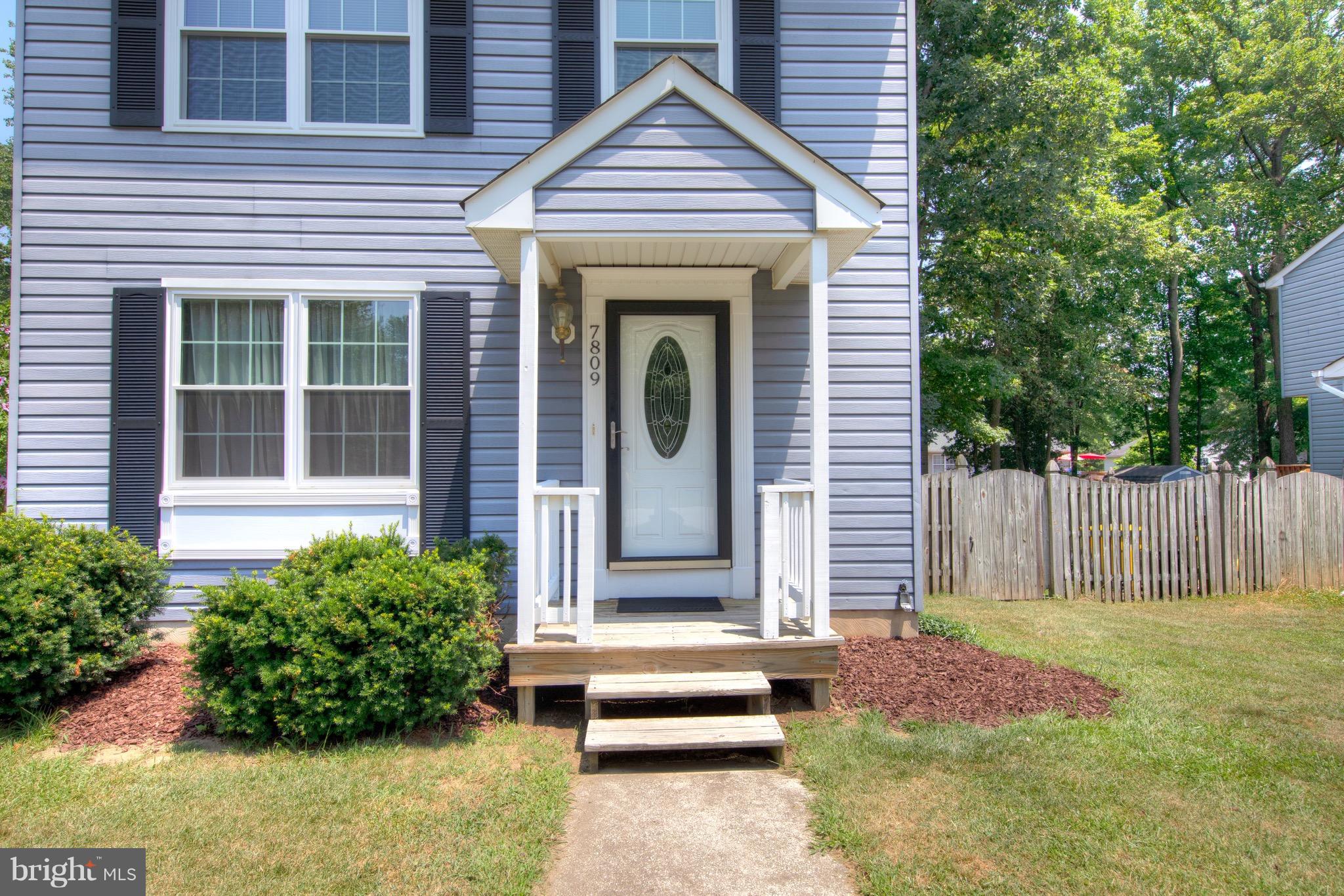 HOWARD MANOR - Residential