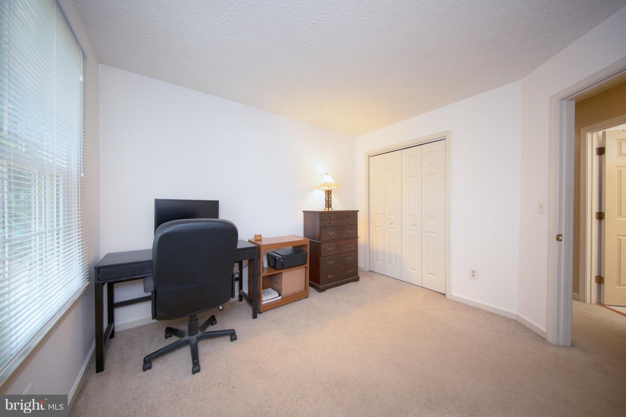 HOWARD MANOR - Residential