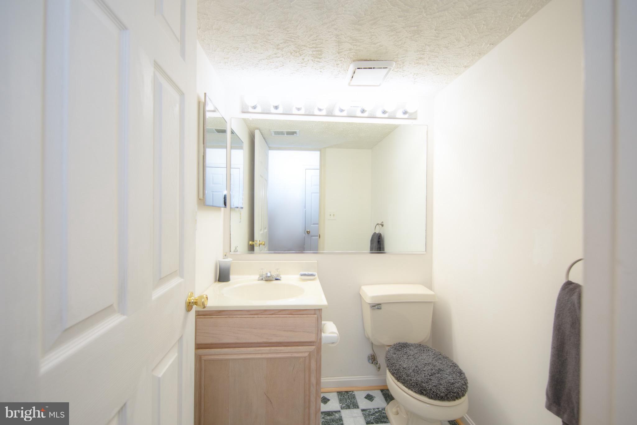 HOWARD MANOR - Residential