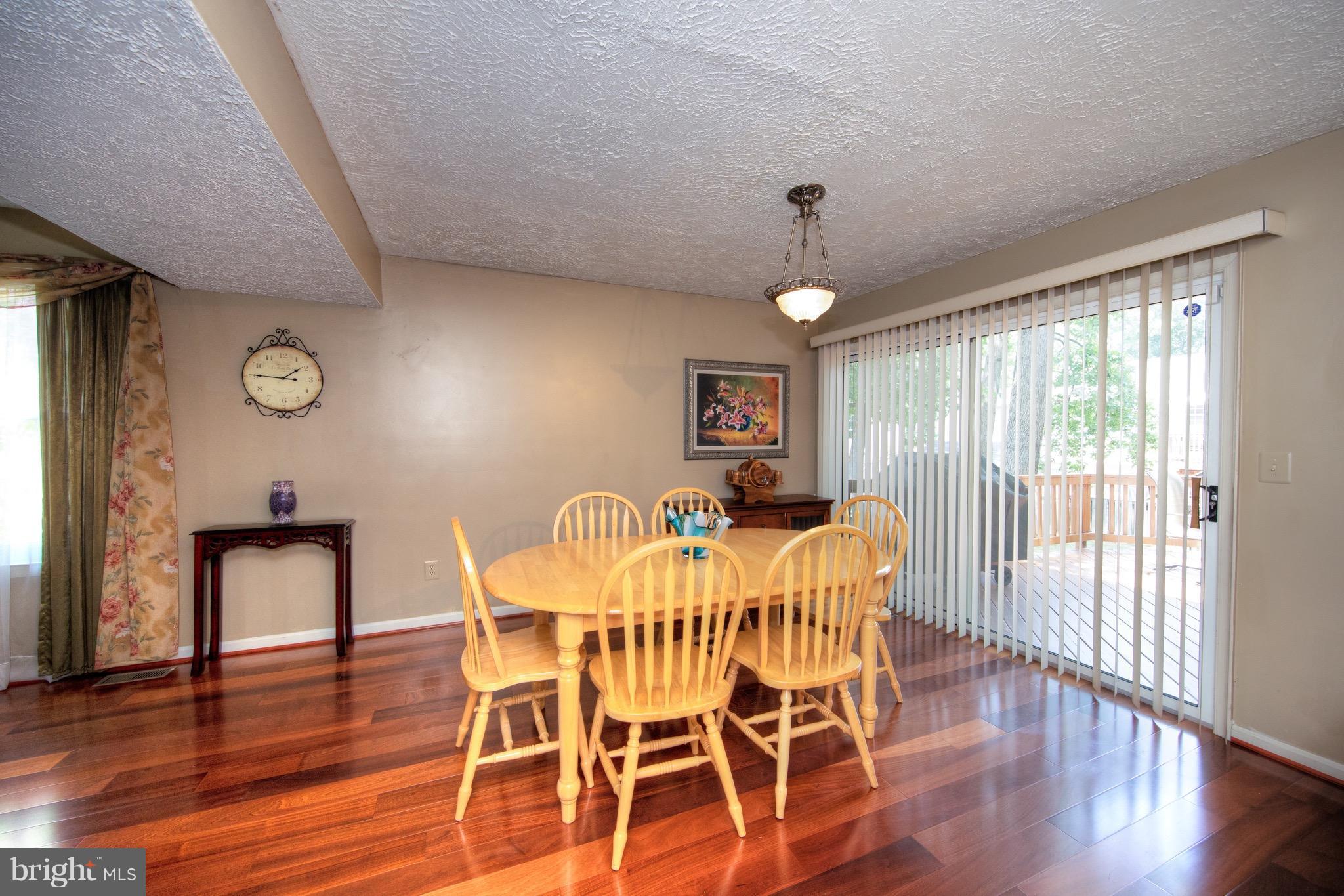 HOWARD MANOR - Residential