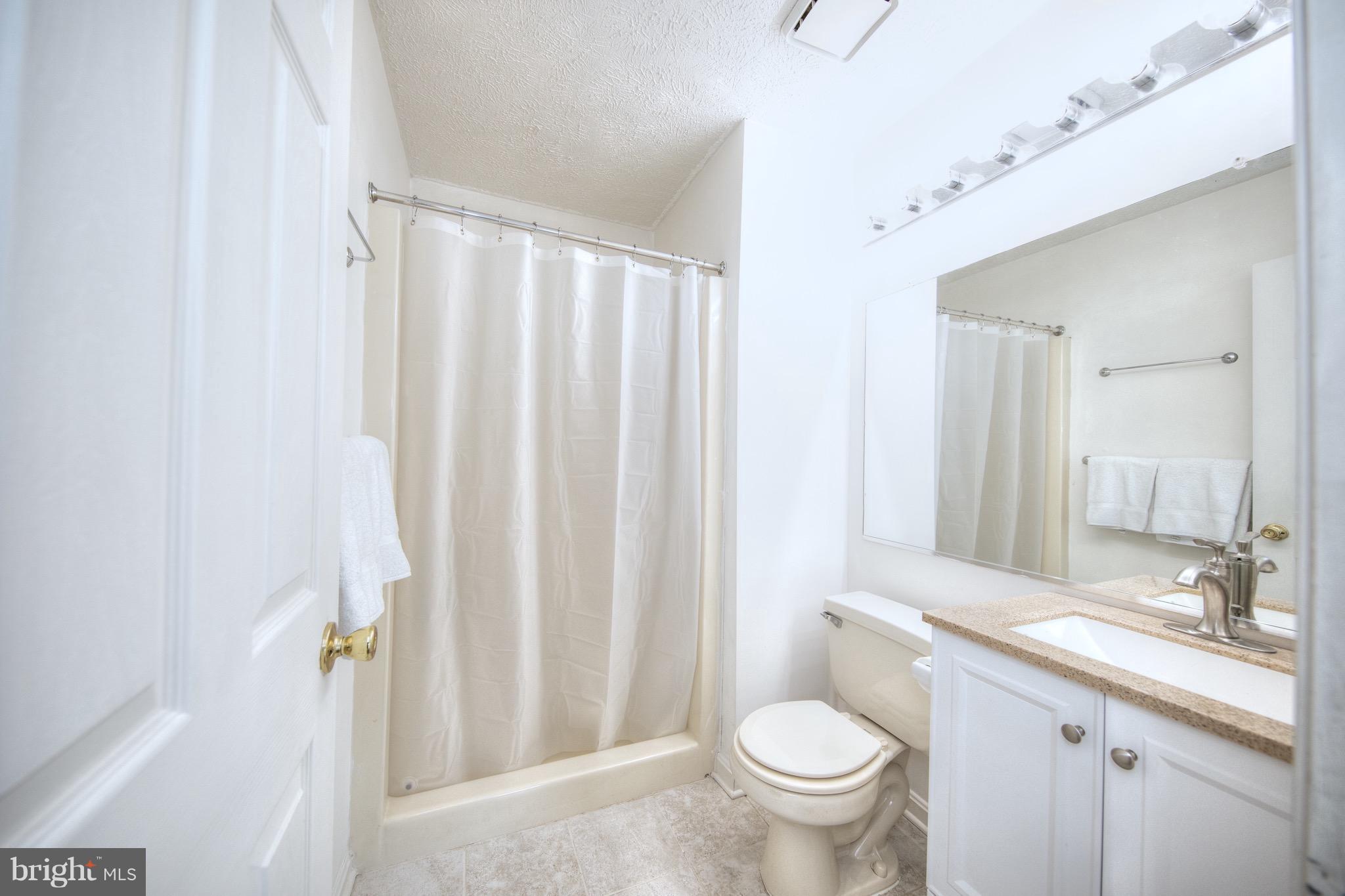 HOWARD MANOR - Residential