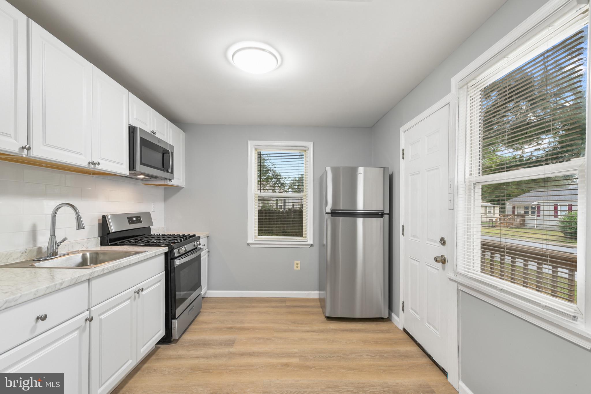 SWAN MEADOWS - Residential