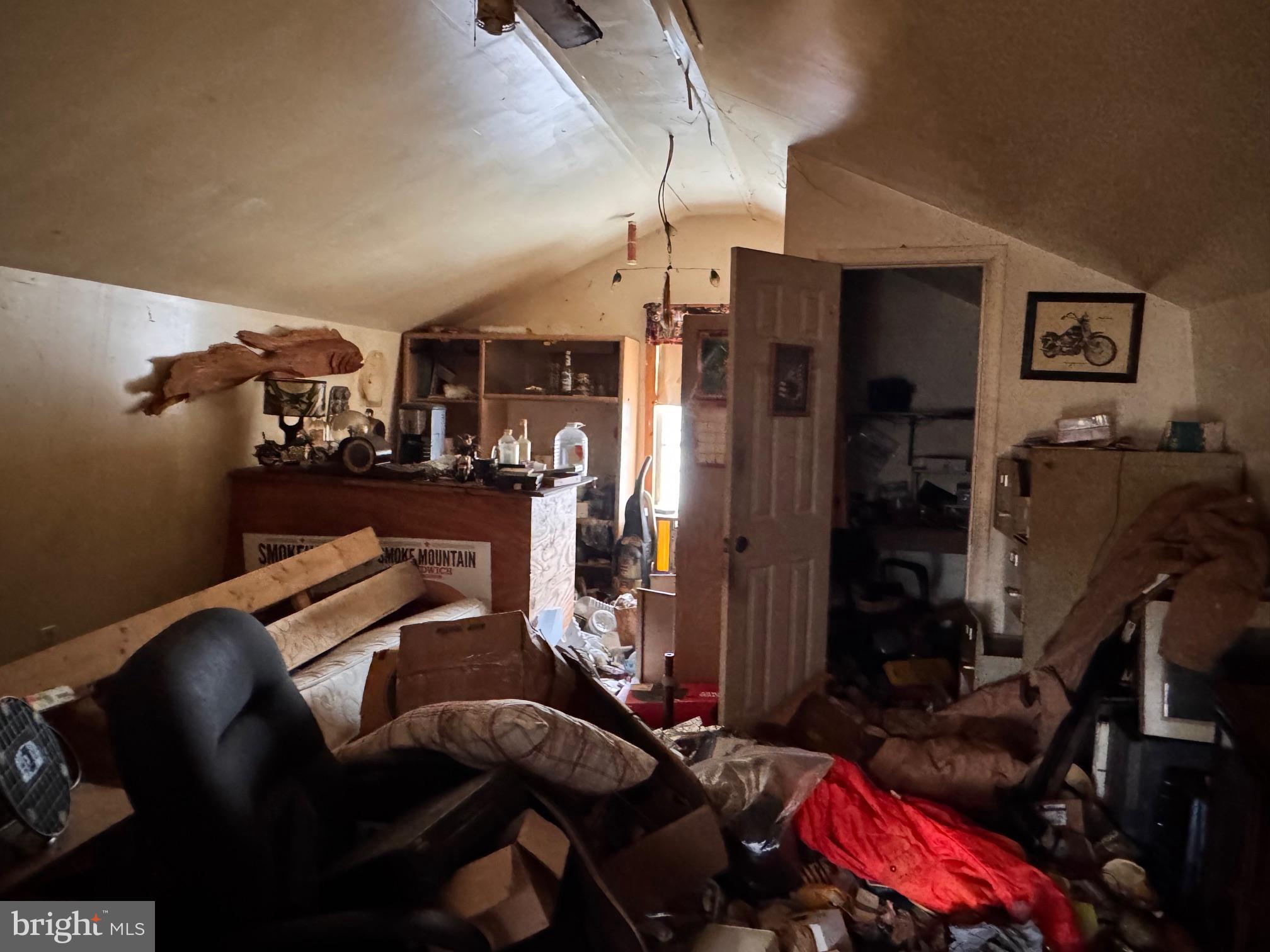 MIDDLETOWN - Residential