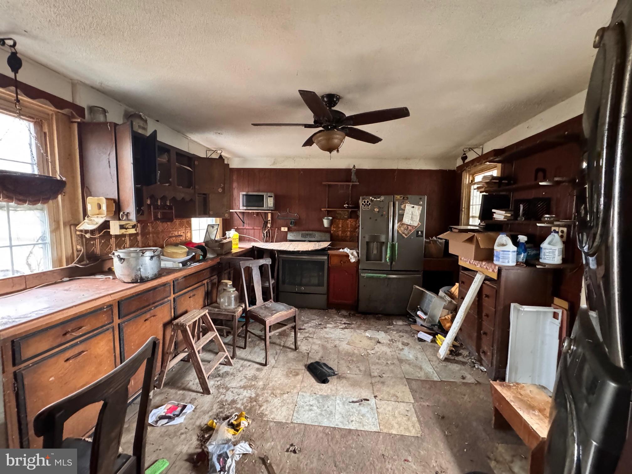 MIDDLETOWN - Residential