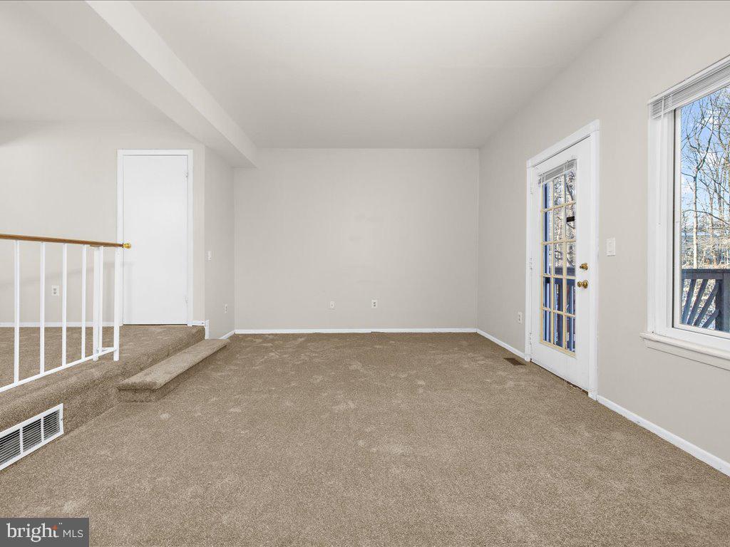 KIMBERLY WOODS VILLAGE - Residential Lease